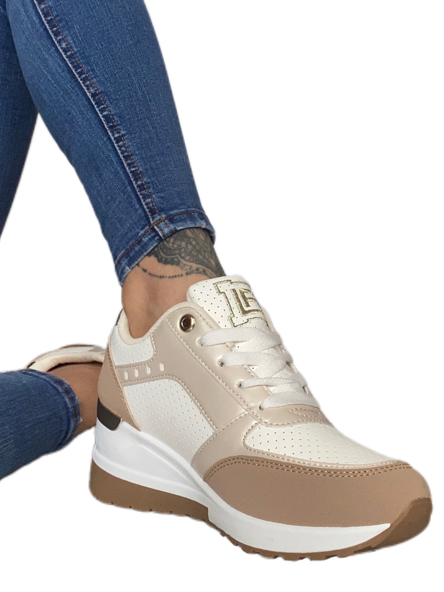 Sneakers donna sabbia 8921